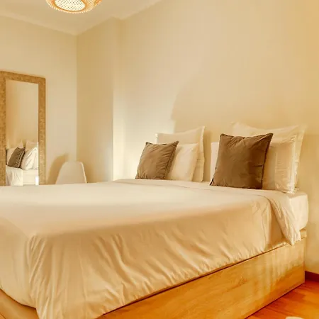 Cozy Santa Cruz, A In Madeira Apartamento