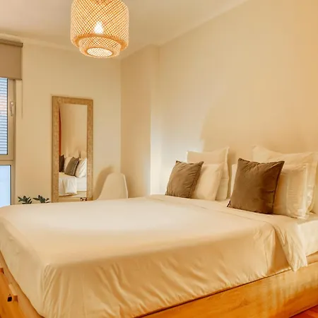 Cozy Santa Cruz, A In Madeira