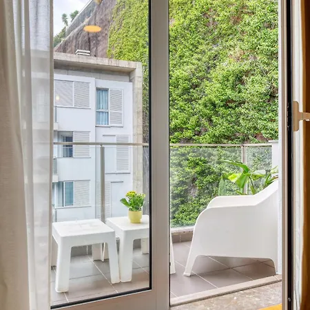 Apartment Cozy Santa Cruz, A In Madeira